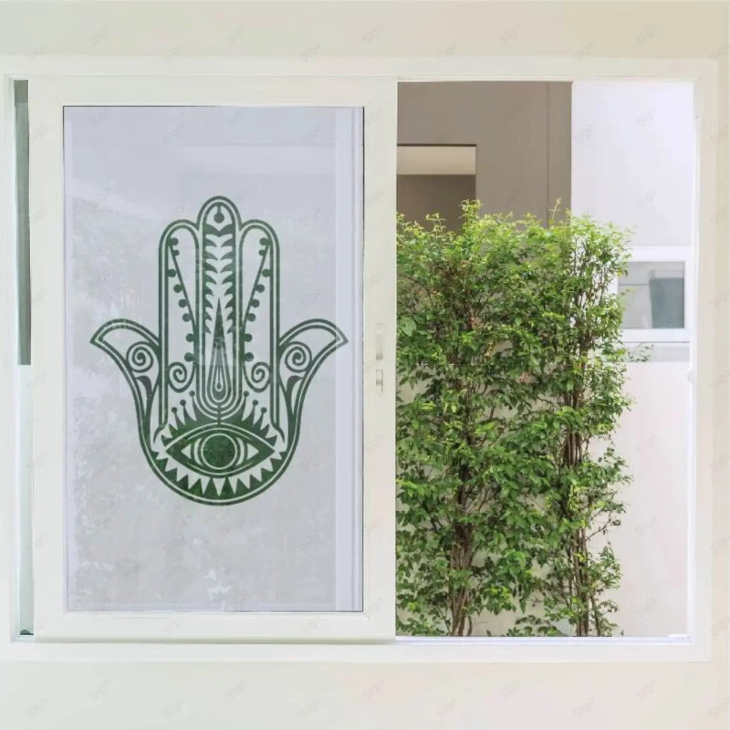 Sandblast aplicado en vidrio con decoración personalizada.
