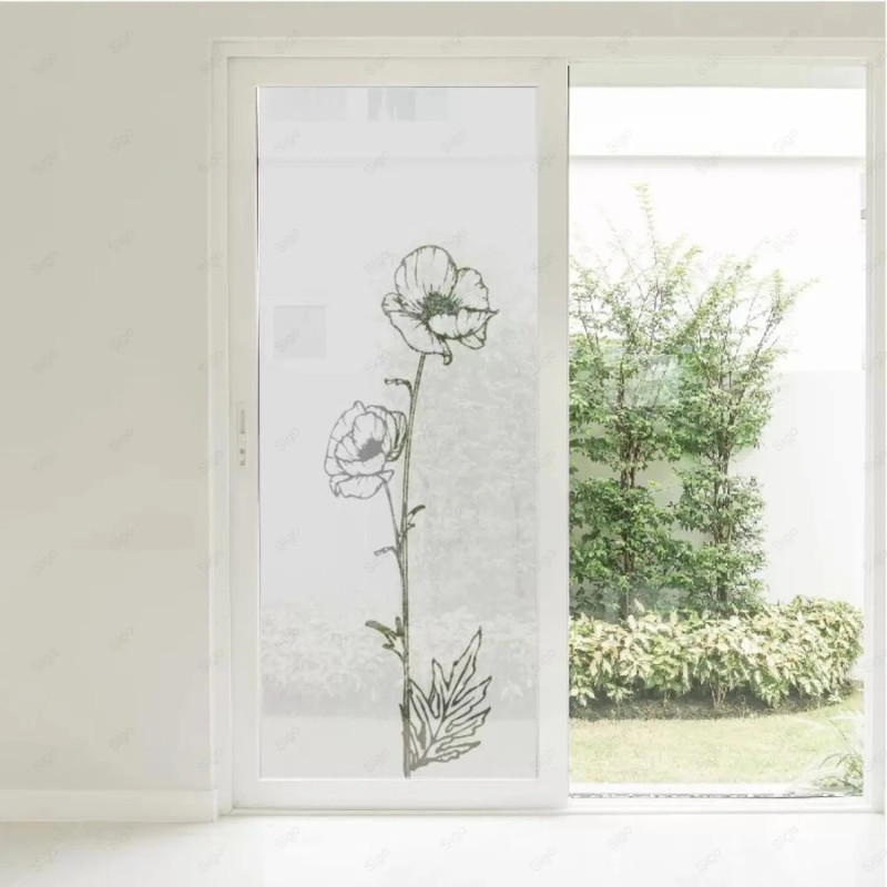 Sandblast aplicado en vidrio con decoración personalizada.