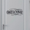 Vinil impreso aplicado en madera con decoración personalizada.