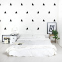 vinil impreso y troquelado aplicado en pared con decoración personalizada.