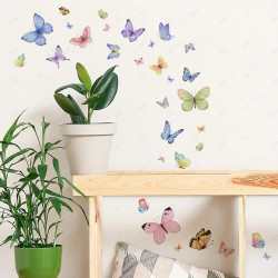 vinil impreso y troquelado aplicado en pared con decoración personalizada.