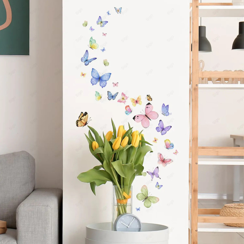 vinil impreso y troquelado aplicado en pared con decoración personalizada.