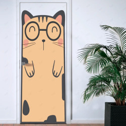Vinil impreso aplicado en madera con decoración personalizada.