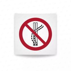 Rotulo prohibicion - Prohibido salir del carril de remolque|Cod. P0037 ISO 7010