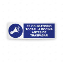 Rótulo de Obligación - Es obligatorio tocar la bocina antes de traspasar  | Cod. OB-226