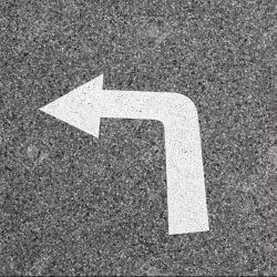 ‣ Flecha Direccional Izquierda Pintada | SIGO
