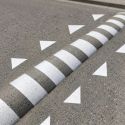 Servicio de Pintado Túmulo reductor de Velocidad Blanco perspectiva