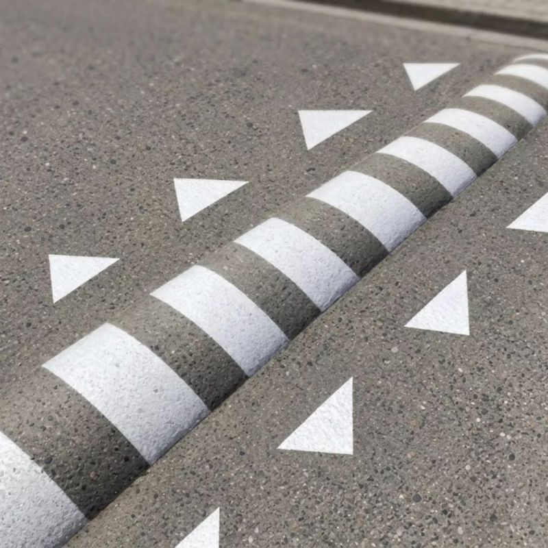 Servicio de Pintado Túmulo reductor de Velocidad Blanco perspectiva